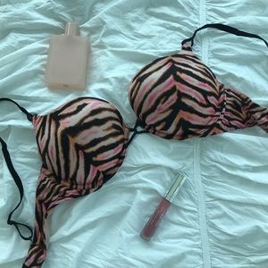 Victoria’s Secret Bombshell Push-up Bra